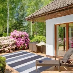 Modern Classic Coastal Stripes Indoor/ Outdoor Area Rug By Blue Nile Mills